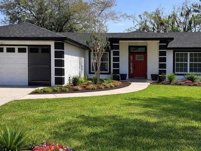 1367 Hensley Dr