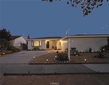 2516 E Quincy Ave