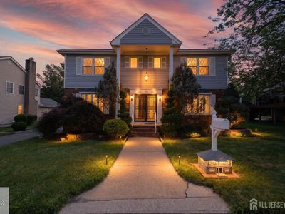 100 Howell Ave