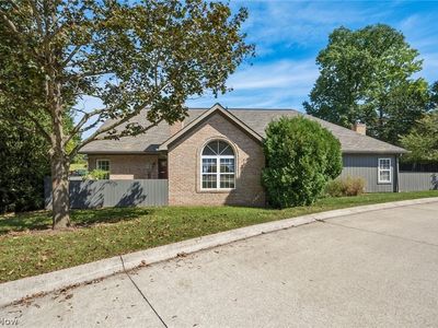 4035 Villas Dr