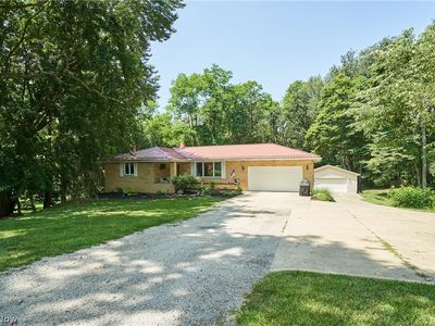 1865 Hartville Rd