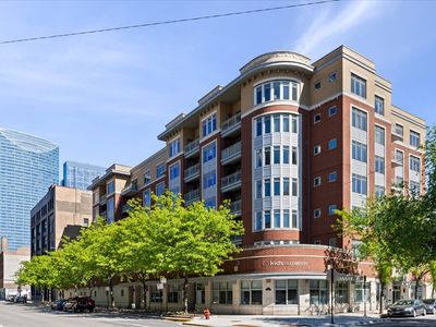 657 W Fulton St Unit 703