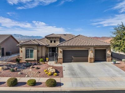 1376 W Garnet Ridge Dr