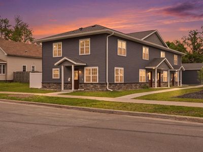 1032 Denton STREET #5