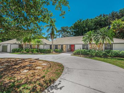 3612 SW Mashie Court