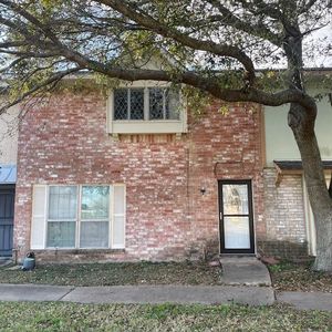 6989 Chasewood Dr