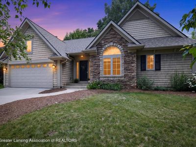 7844 Ashbrook Dr