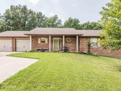 222 Eastland Dr