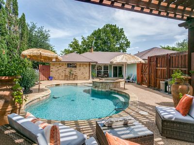 909 Hillside Ln