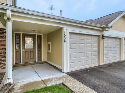 1059 Southbury Ln