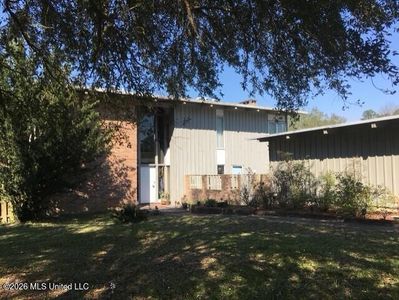 2416 Rolling Meadows Rd