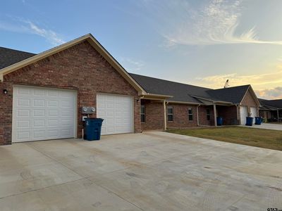 104 Sydney Dr