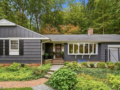 14 Indian Head Road