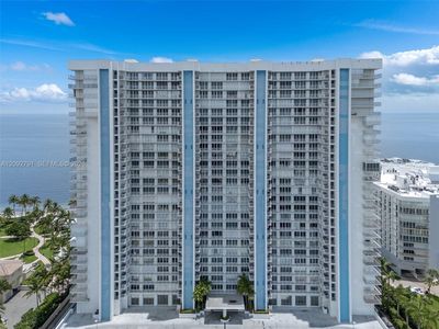 881 Ocean Dr APT 20E