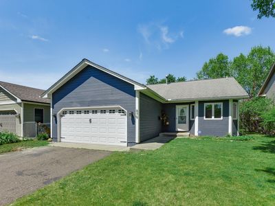 879 Iowa Ave W