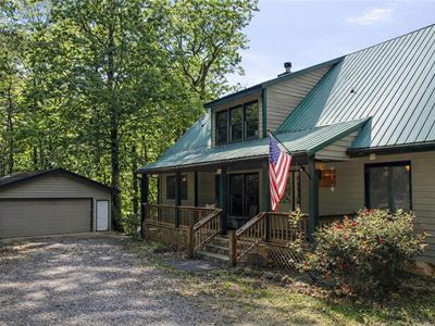 168 Green Cabin Way