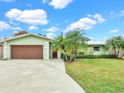 3035 SE Glasgow Drive