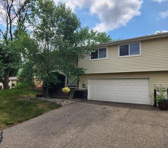 4444 Woodgate Ct