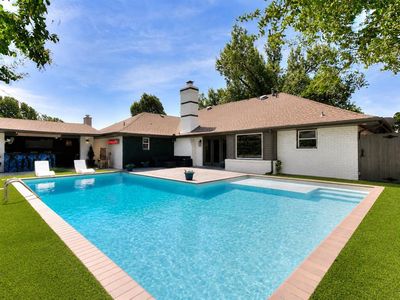 2621 NW 59th St
