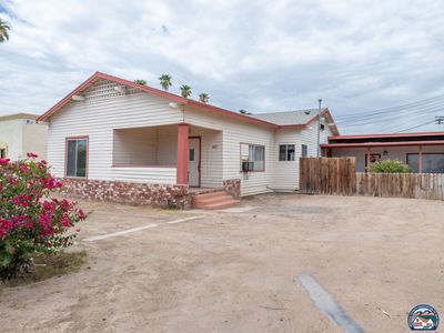 607 Heber Ave