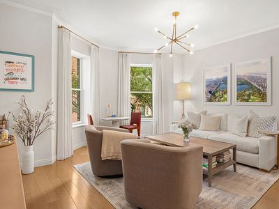 350 W 71st St #5D