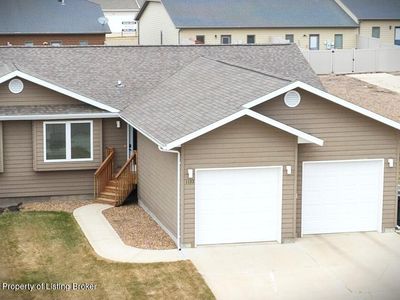 1122 Jerry Ln