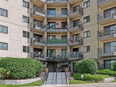 3131 Excelsior Blvd APT 202