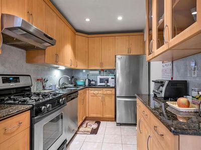 14205 Roosevelt Ave APT 504