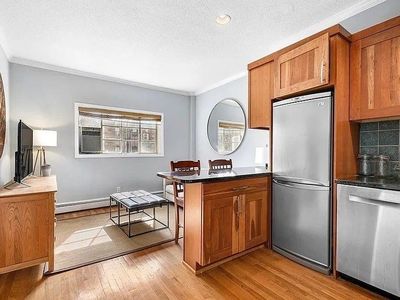 511 Beacon St APT 10
