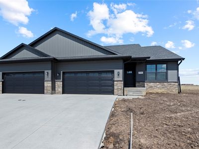 3930 Quail Trail Dr