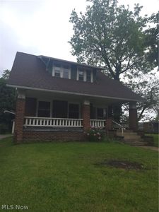 Property at 105 W Ely St, Alliance, OH