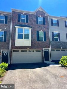 8805 Sybil Ln