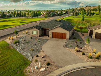 3800 McMasters Place