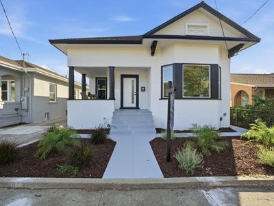 1533 Pomona Ave