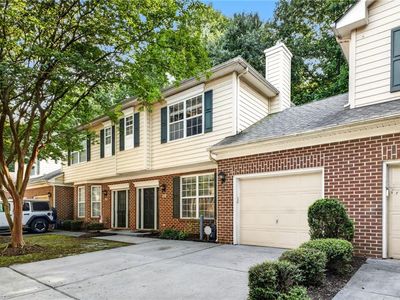 5877 Echingham Dr