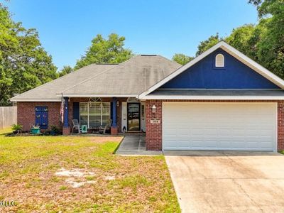 104 Hawthorne Dr