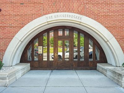 1601 Beacon St APT 302