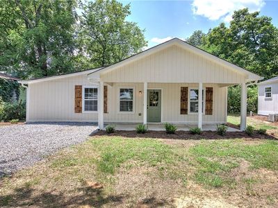 108 Fairview Dr