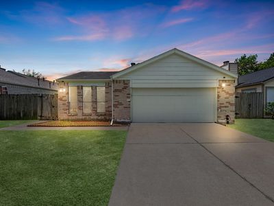 13835 Walnut Hollow Ln