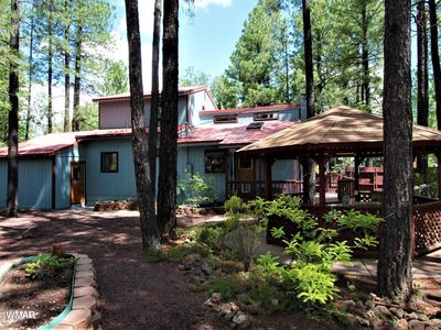 6367 Christmas Tree Cir