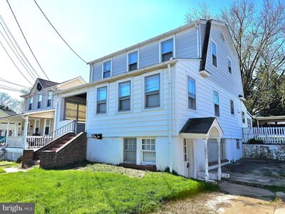 3001 Lavender Ave