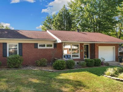 806 S Skyline Dr