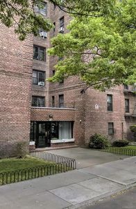 40 E 43rd Street #3B