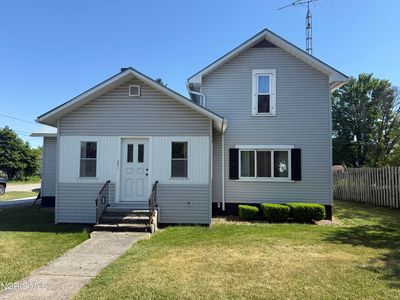 206 W Main St