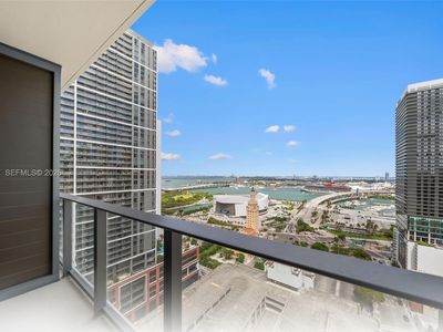 121 NE 5th St Unit 3200
