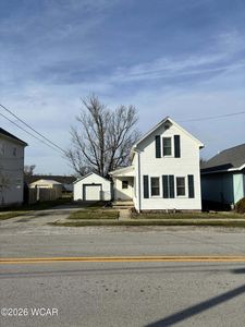 104 W Sugar St