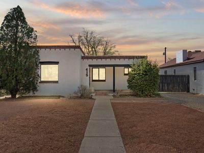 415 Carlisle Blvd NE