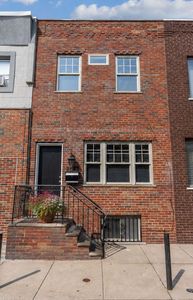 2552 S Sartain St