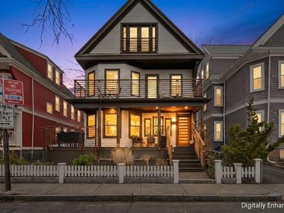 151 Magazine St APT 2