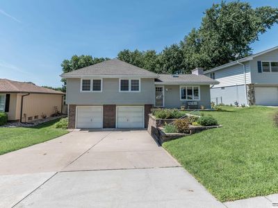 1530 S 142nd Cir